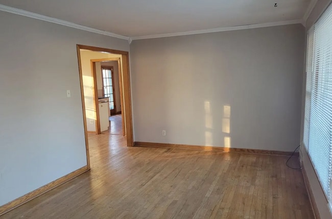 Building Photo - Don't miss out on this beautiful home!