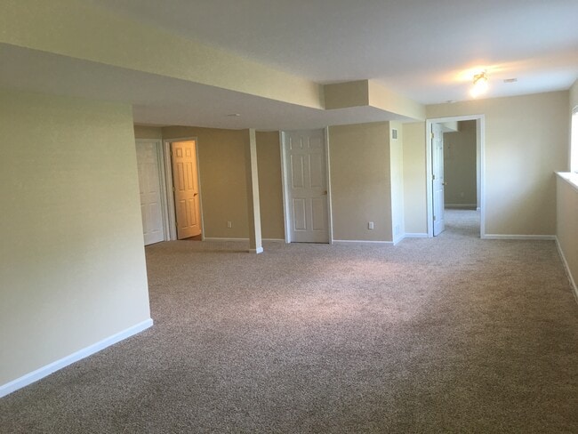 Building Photo - 944 Hampshire Heath Dr