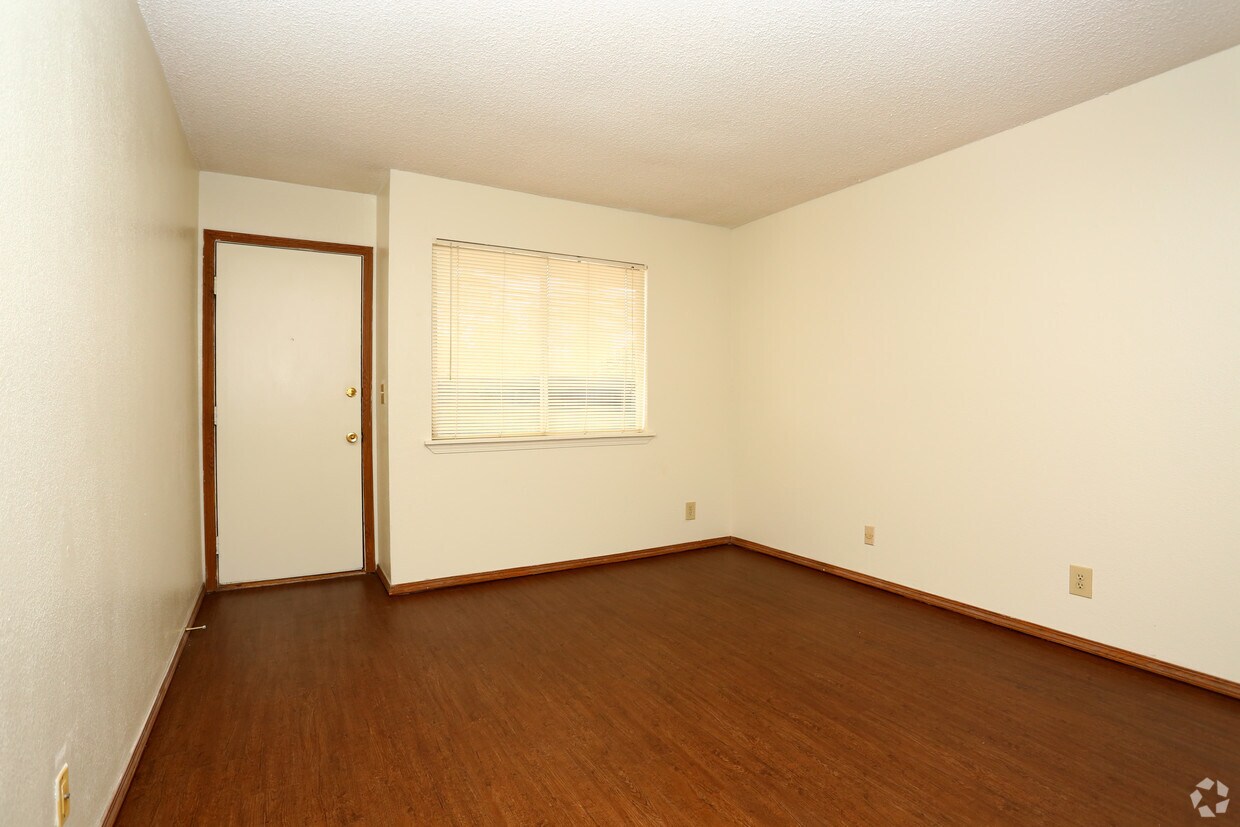 Apple Creek Apartments Stillwater