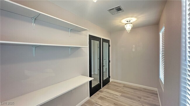 Building Photo - 5273 Candlespice Way