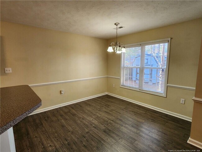 Building Photo - 3347 Broomsgrove Dr