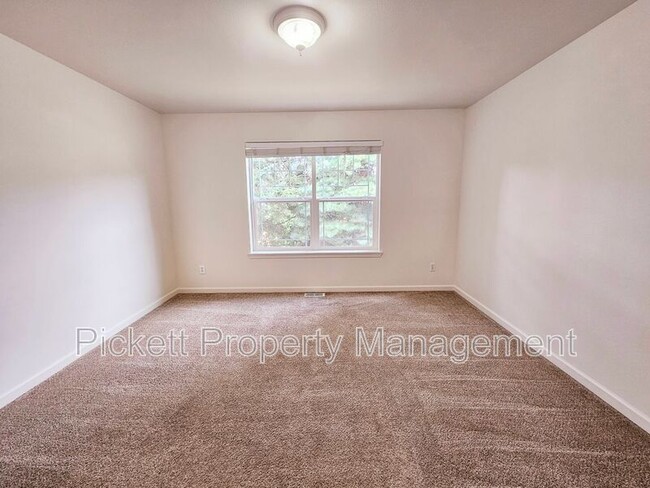 Building Photo - 5206 Del Tormey Pl SE
