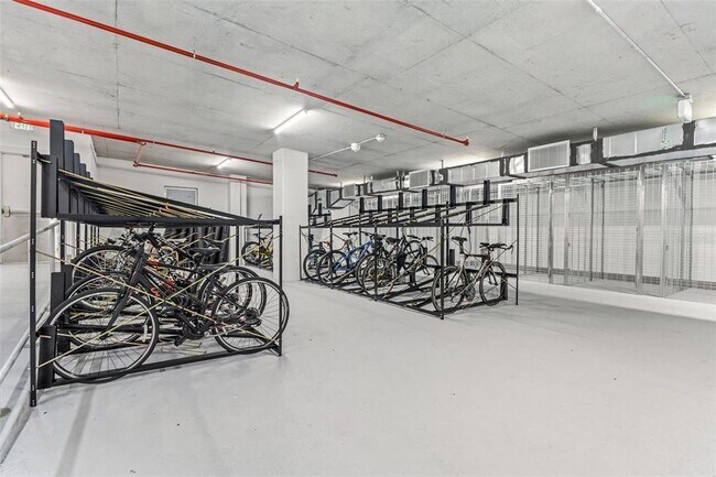 Building Photo - 777 3rd Ave N
