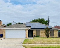 Building Photo - 806 Mariana Dr