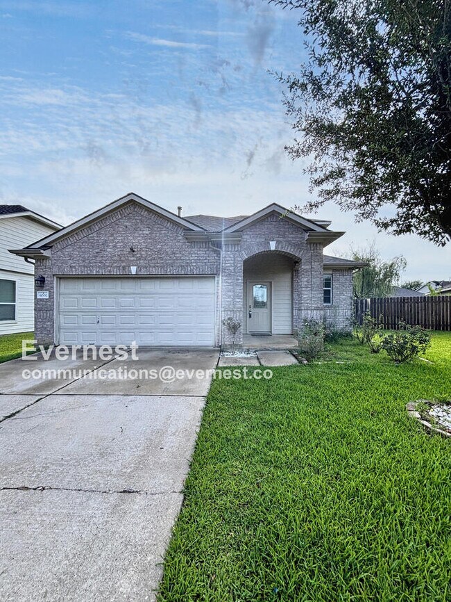 Primary Photo - 8002 Arapahoe Ridge Ln