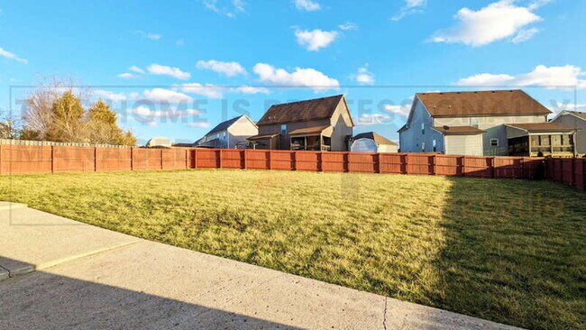 Building Photo - 2780 Cascade Dr