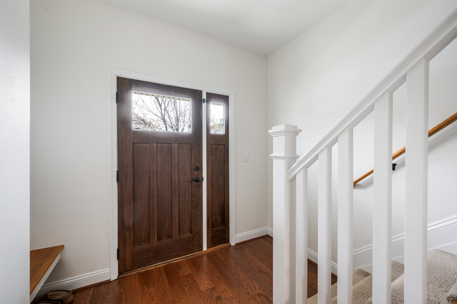 Building Photo - 1066 Commonwealth Cir