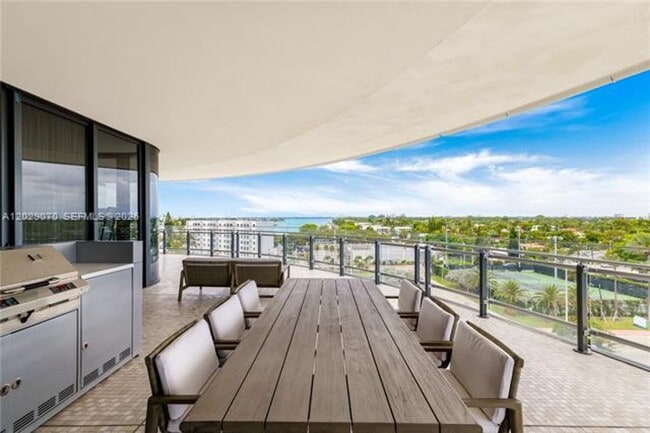 Building Photo - 8701 Collins Ave