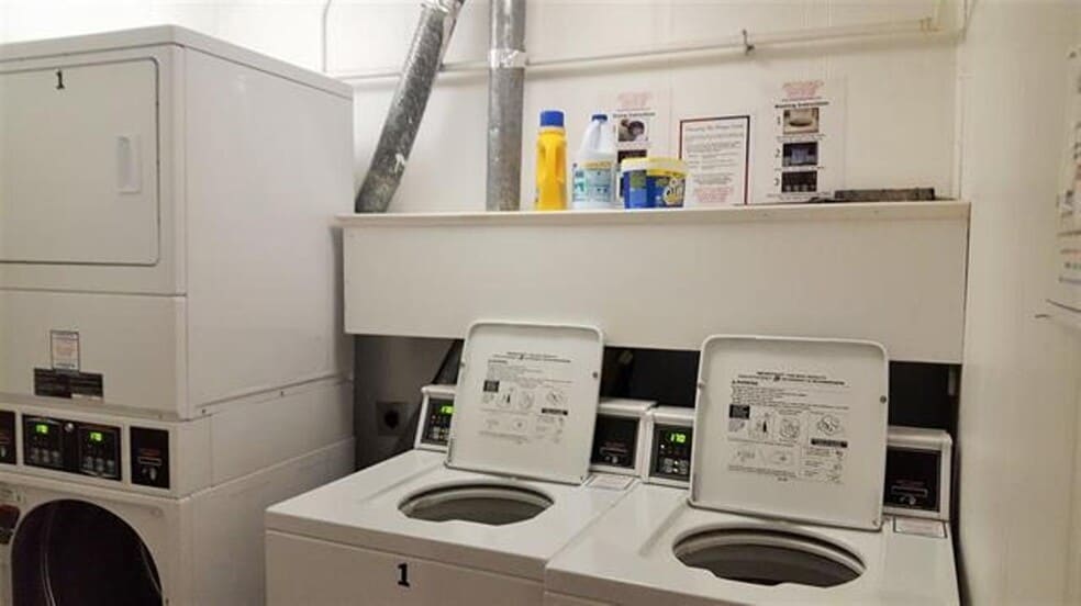 Building Photo - 80 English Village Rd