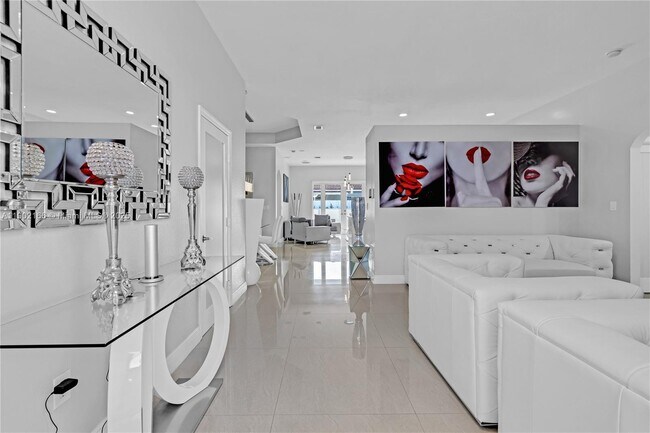 Building Photo - 15822 SW 140th St