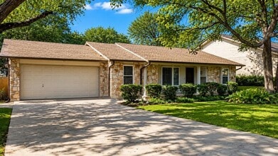 Building Photo - 12014 Wycliff Ln