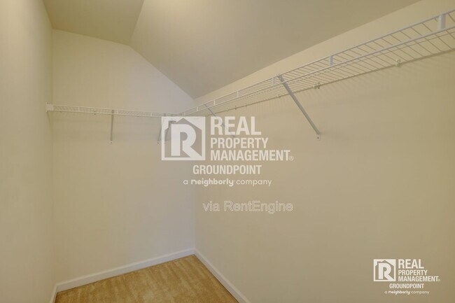 Building Photo - 104 Elliott Creek Ln