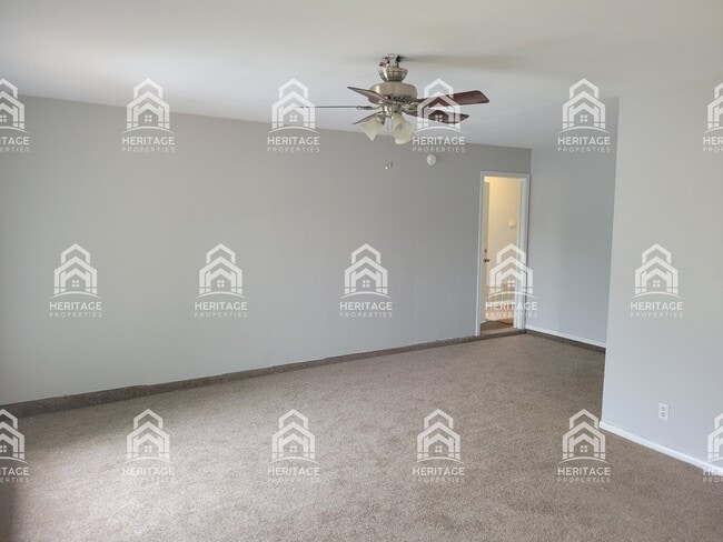 Building Photo - 1809 Fairfax Ave