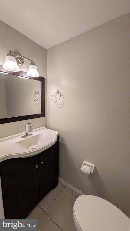 Building Photo - 1517 Winterberry Dr