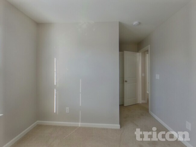 Building Photo - 1551 Peabody Court