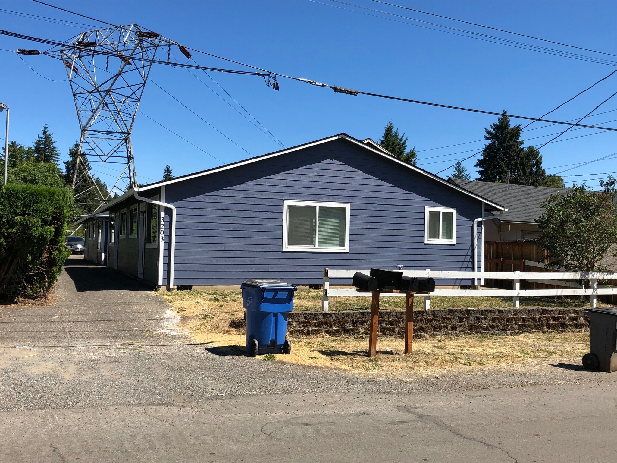 Building Photo - 3203 Watson Ave