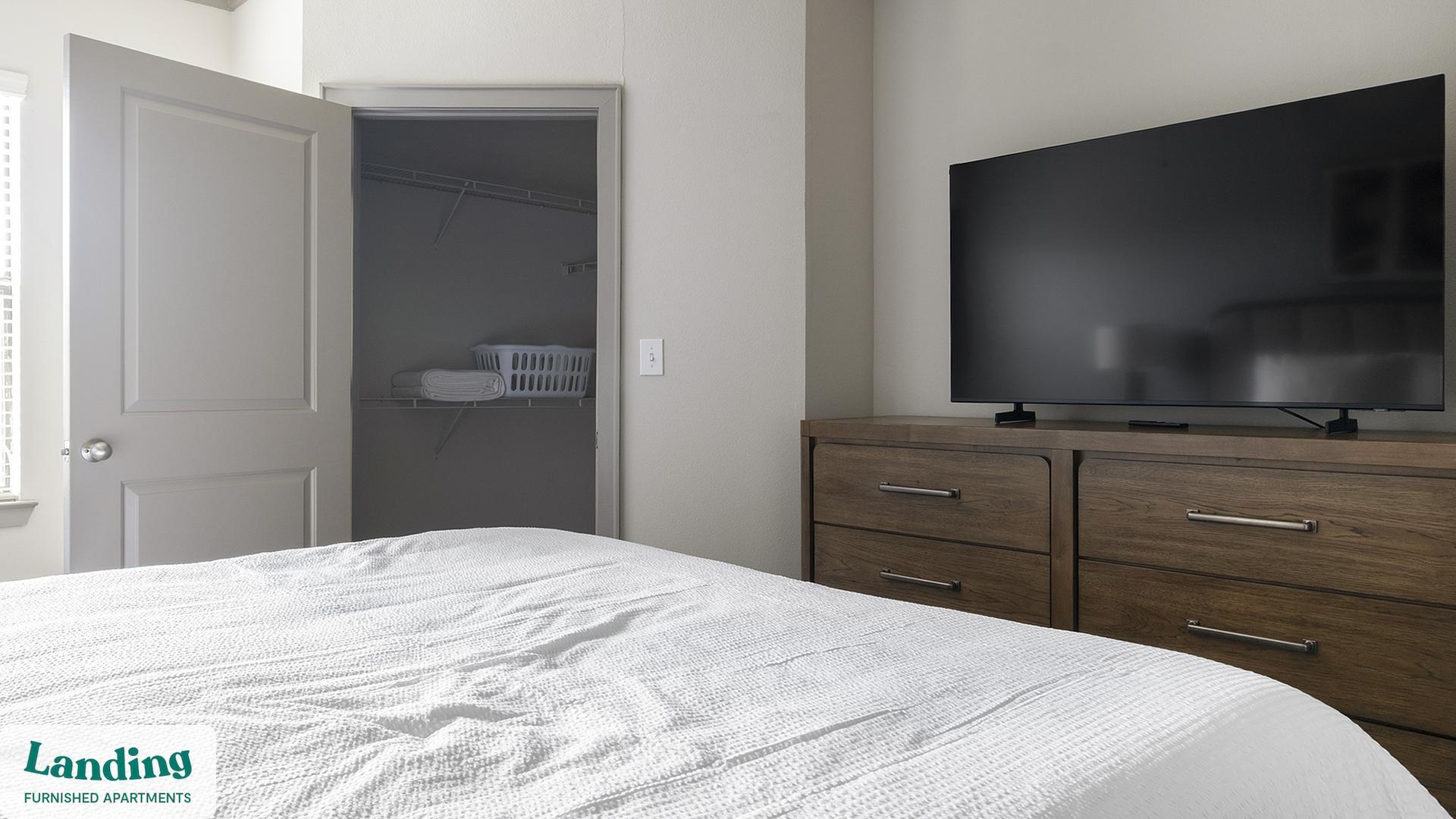 Building Photo - 18021 Kingsland Blvd