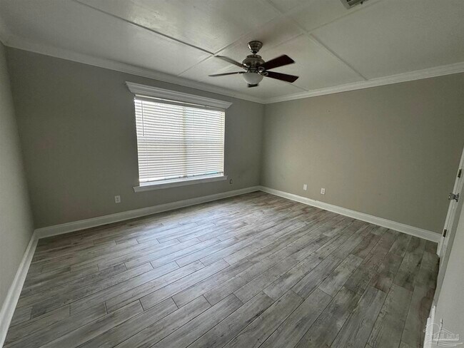 Building Photo - 1611 Luzon Ln