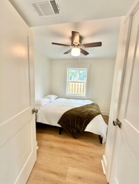 Building Photo - 1313 Live Oak St