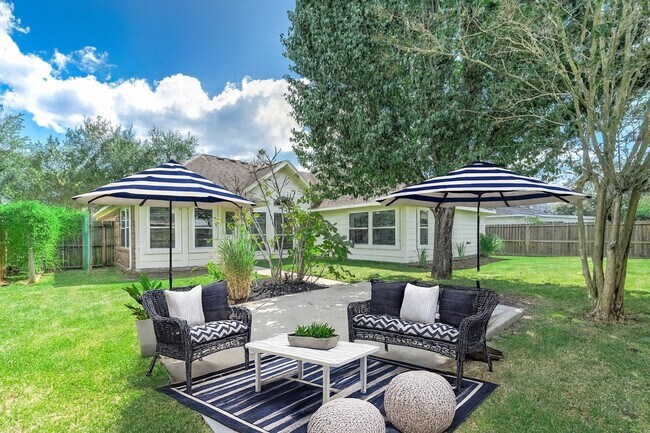 Building Photo - 2104 Westminister Rd