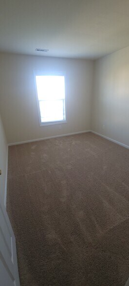 Building Photo - 1134 Pin Oak Dr