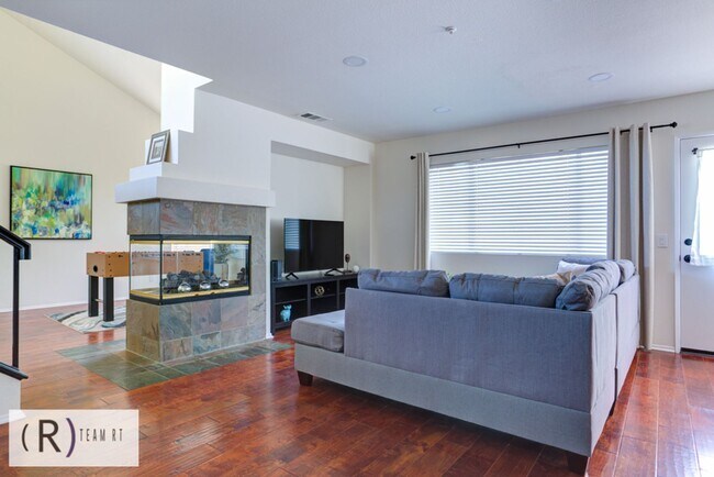 Building Photo - A Bright and Cozy Home with 3 Bedroom and 2 Bathroom with a Loft