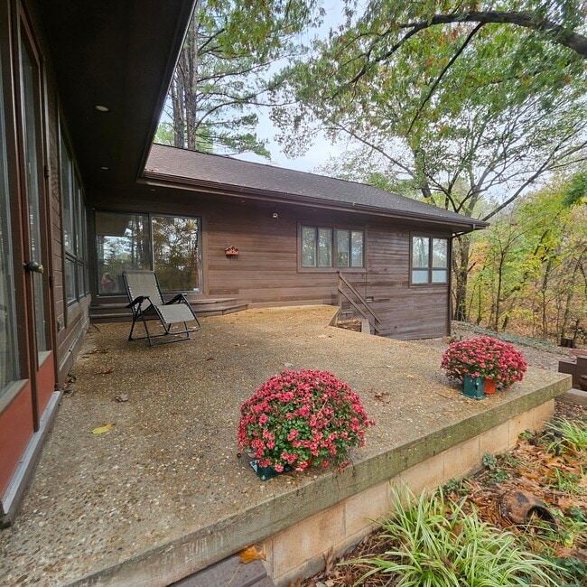Building Photo - 81 Kincardine Dr