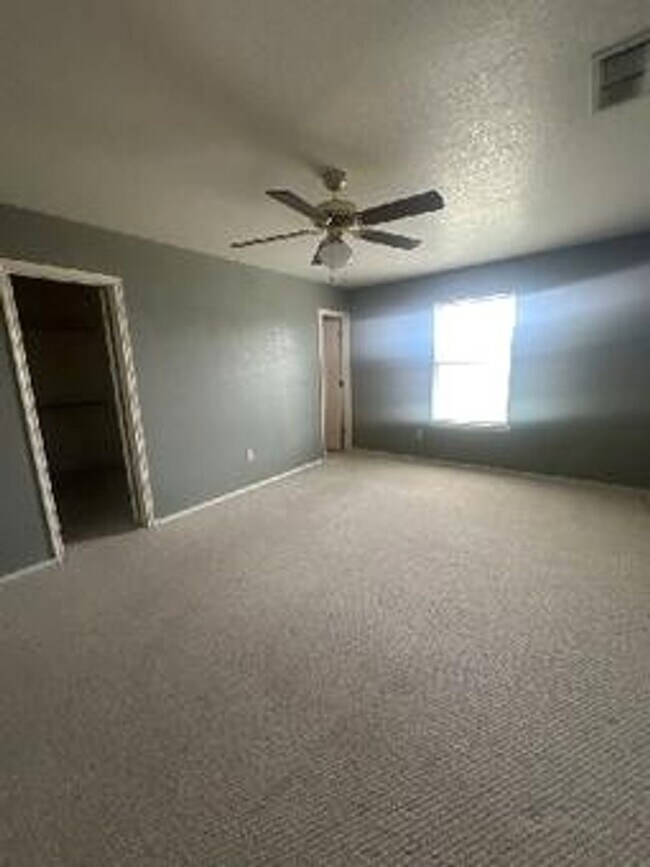 Building Photo - 3Bd/2Ba in Killeen, TX!