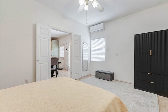 Building Photo - 15415 Longhorn Cavern Dr