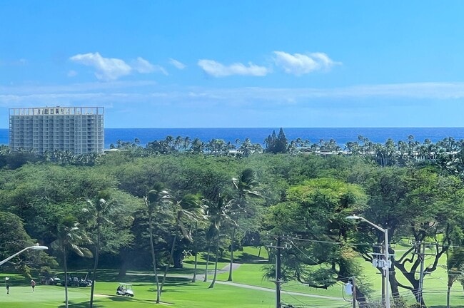 Building Photo - Renovated Kahala Towers-3 bedroom, 2 bath,...