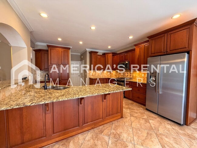 Building Photo - JUST LISTED - Spacious Five Bedroom Residence in Meadowbrook!