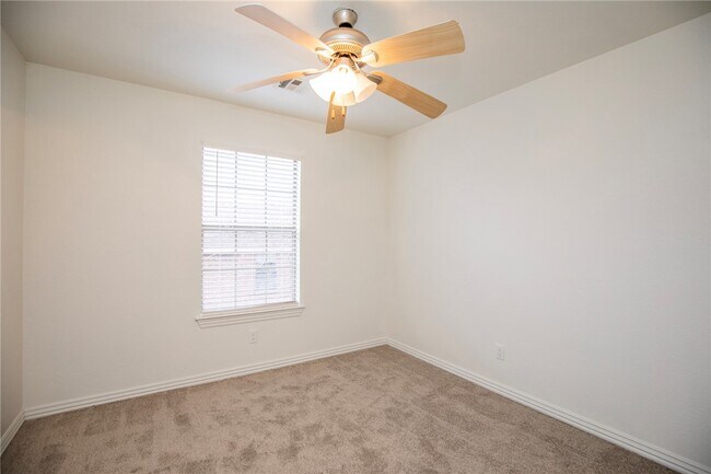 Building Photo - 786 W Breeze Cove