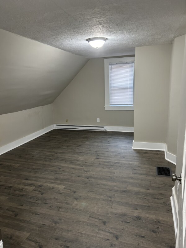 Building Photo - 21 Grove St