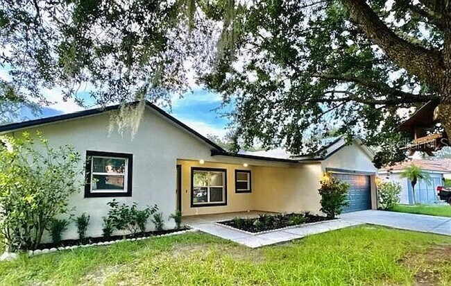 Building Photo - 528 Anise Ct