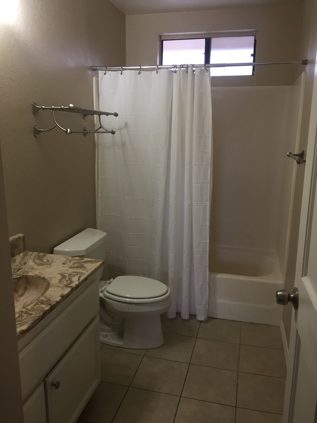 Building Photo - 4440 154th St