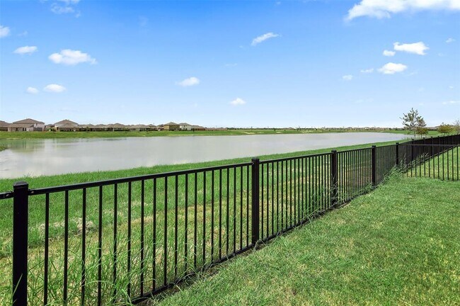 Building Photo - 13525 Emerald Mallard Dr