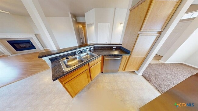 Building Photo - 601 Cattail Cir