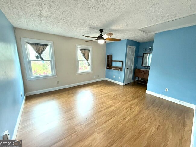 Building Photo - 1220 Kennesaw Trace Ct