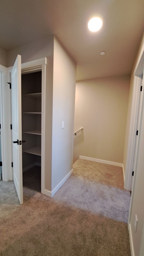 Building Photo - 3113 E Camellia Way