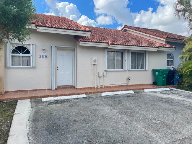 Building Photo - 11526 NW 4th Ln