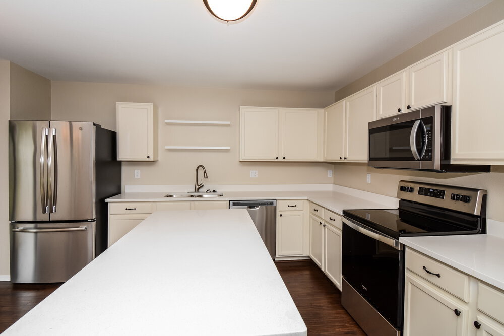 Building Photo - 15331 W Cameron Cir