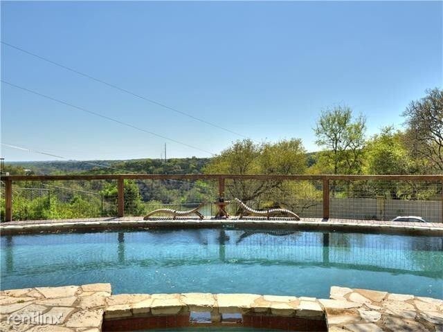 Primary Photo - 1899 Westlake Dr