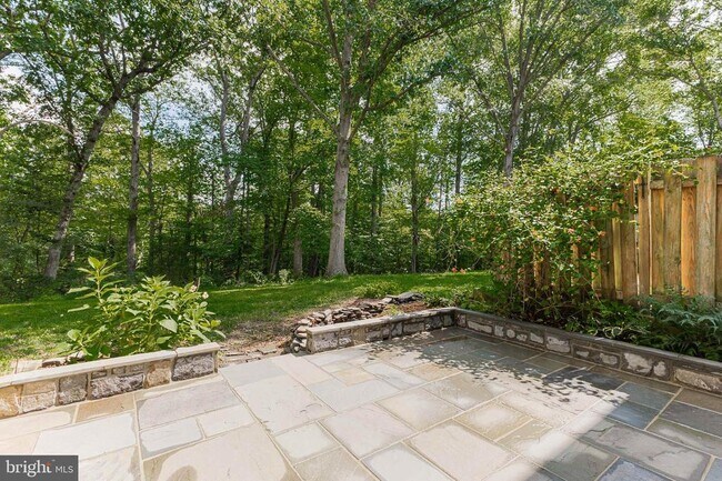 Building Photo - 7907 Pebble Brook Ct