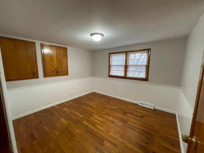 Building Photo - 38 Kellwood Dr