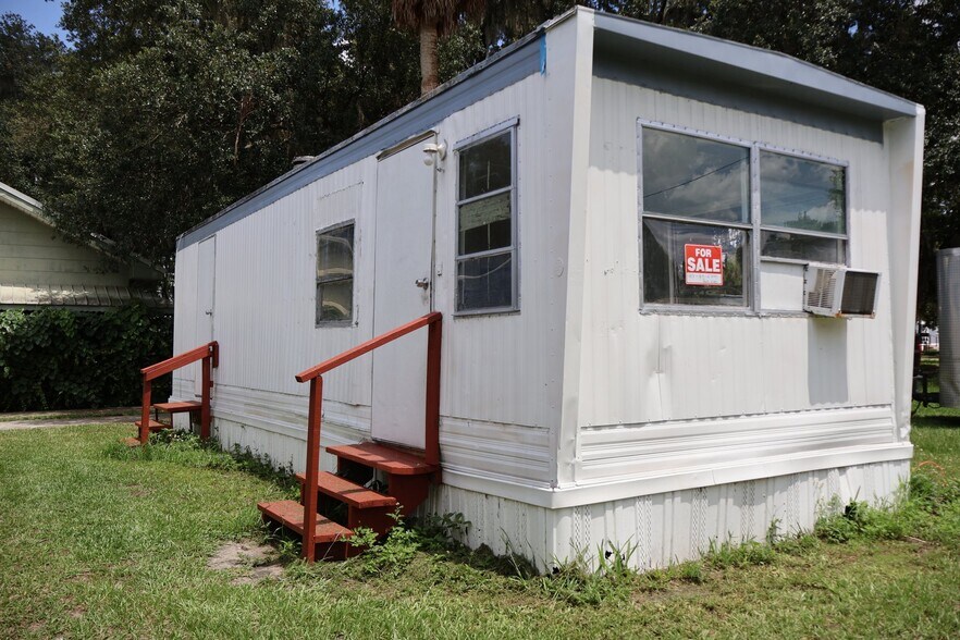 Building Photo - 149 Alby Loop
