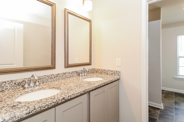 Building Photo - 304 Crooked Pne Ct