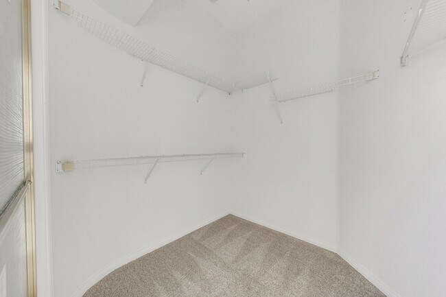 Building Photo - 78549 Links Dr