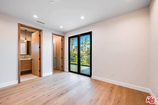 Building Photo - 12427 Cumpston St