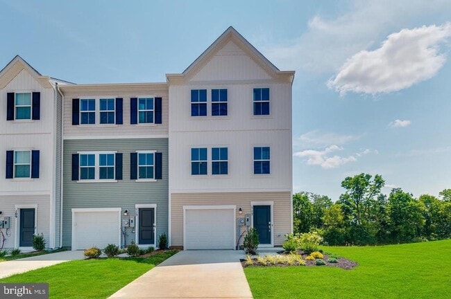 Primary Photo - 52 Bigler Rd