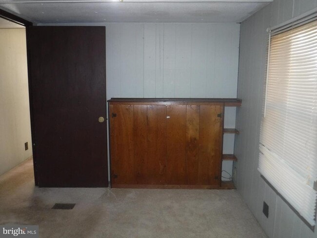 Building Photo - 53 Shamrock Ave